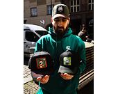 Kšiltovka Capslab Rick and Morty - Wizard Morty Trucker Black / Burgundy