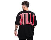 Triko New Era NBA Arch WordMark Oversized Tee Chicago Bulls Black / Front Door Red