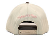 Kšiltovka Mitchell & Ness - Blush Sand Classic Red - Chicago Bulls - Sand/Brown