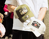 Kšiltovka New Era - Branded Summer Patch 9FORTY A-Frame Trucker - Stone