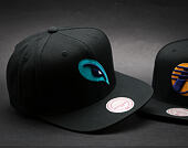 Kšiltovka Mitchell & Ness Elements Charlotte Hornets Black Snapback
