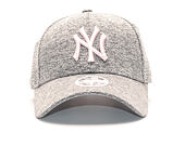 Dámská Kšiltovka New Era Tech Jersey New York Yankees 9FORTY Gray/Pink Strapback