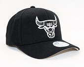 Kšiltovka Mitchell & Ness Chicago Bulls Outline Black