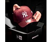 Kšiltovka New Era 9FIFTY Color Essential Stretch-Snap New York Yankees Snapback Maroon / Optic White
