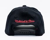 Kšiltovka Mitchell & Ness Classic Red Snapback Chicago Bulls Black