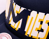 Kšiltovka Mitchell & Ness NCAA Billboard Trucker Snapback University Of Michigan Navy