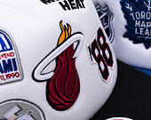 Kšiltovka Mitchell & Ness - Gridlock Trucker - Miami Heat - White