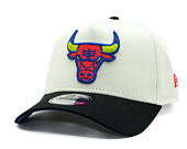 Kšiltovka New Era - NBA Thermal Vision 9FORTY A-Frame - Chicago Bulls - Chrome White