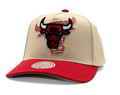 Kšiltovka Mitchell & Ness - Off Tilted - NBA - Chicago Bulls - Off White